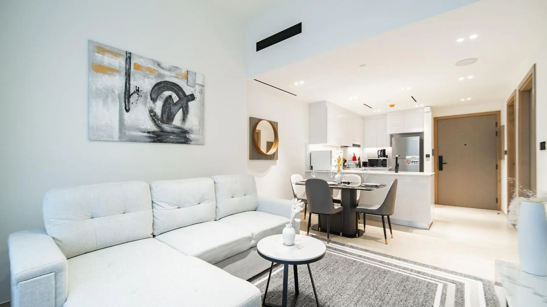 New Jvc 1Br With 29Th Floor View - Calm And Kid-Ready Apartment Dubai