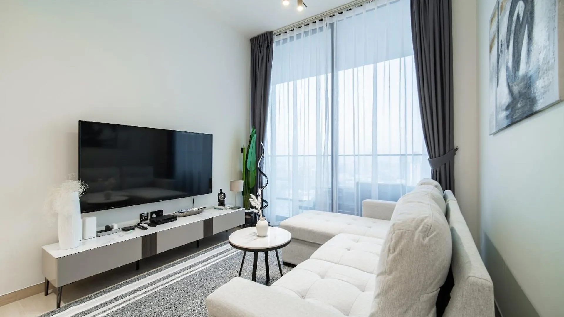 New Jvc 1Br With 29Th Floor View - Calm And Kid-Ready Apartment Dubai 0*,  United Arab Emirates