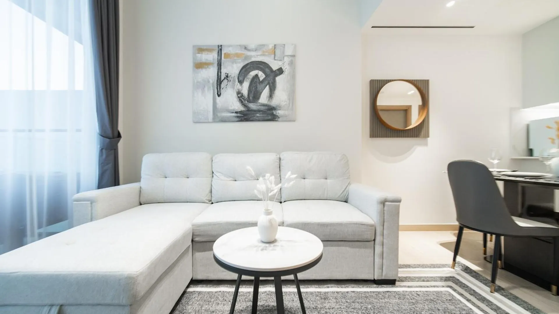 New Jvc 1Br With 29Th Floor View - Calm And Kid-Ready Apartment Dubai United Arab Emirates