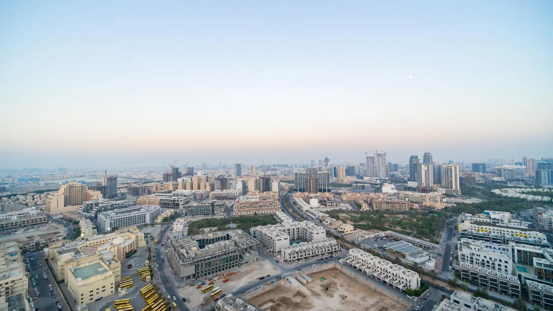 New Jvc 1Br With 29Th Floor View - Calm And Kid-Ready Apartment Dubai