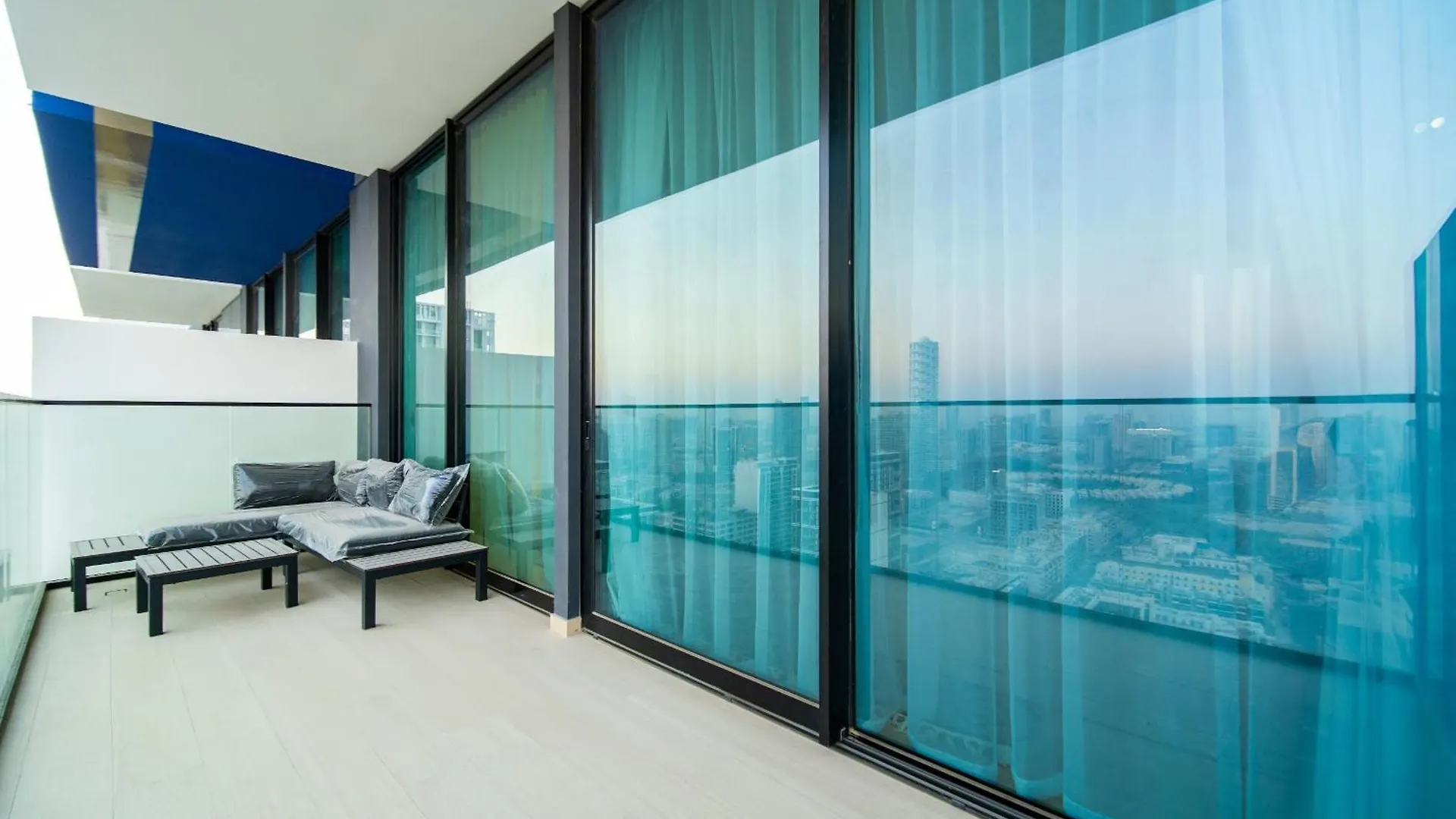 New Jvc 1Br With 29Th Floor View - Calm And Kid-Ready Apartment Dubai United Arab Emirates